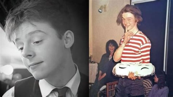 Who is Simon Pegg's father? Bio, age, wife, children, net worth