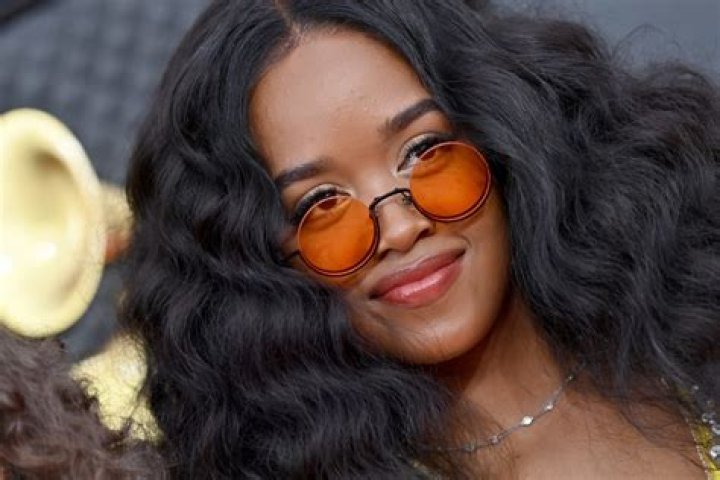 Who is the woman singing in Cherry Bomb? – Celebrity