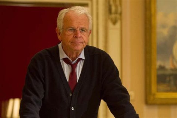 William Devane Biography - Facts, Childhood, Family Life & Achievements