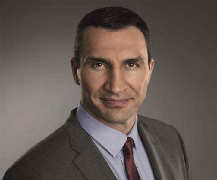 Wladimir Klitschko Biography - Facts, Childhood, Family Life & Achievements
