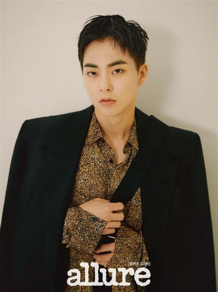 Xiumin (Kim Min-Seok) Biography - Facts, Childhood, Family & Achievements of South Korean Singer & Actor
