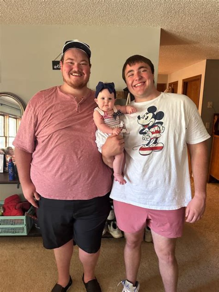 Zach Reed Clayton - Bio, Facts, Family Life of YouNow Personality