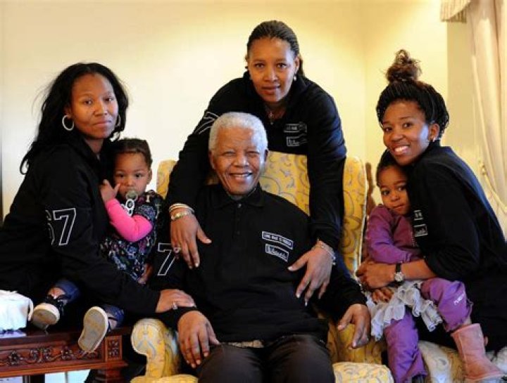 Zenani Mandela family, husband, children, parents, siblings